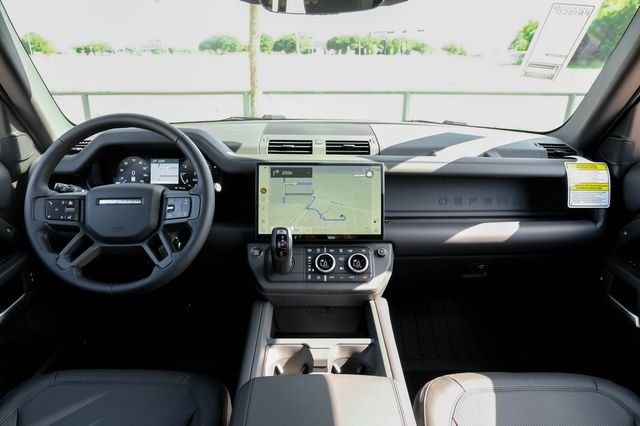 New 2026 Woolstone Green Metallic Land Rover X-Dynamic SE image 17