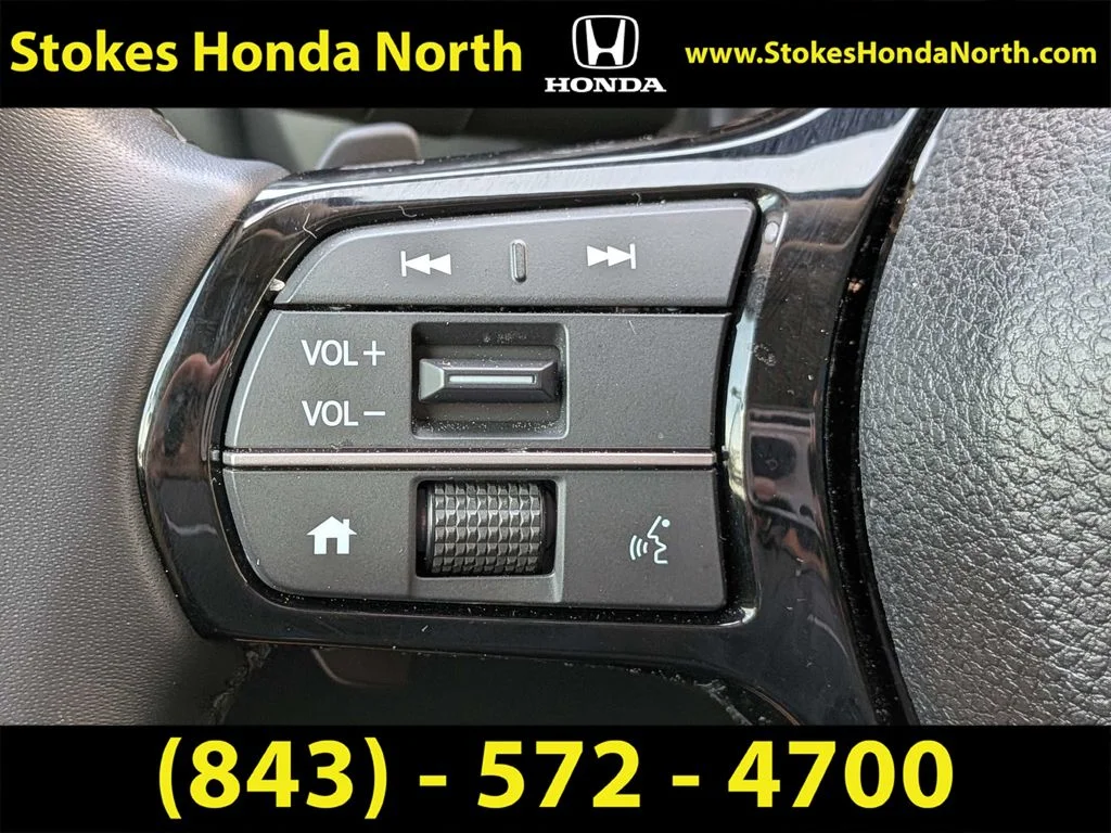 Certified Used 2025 White Honda EX-L image 28