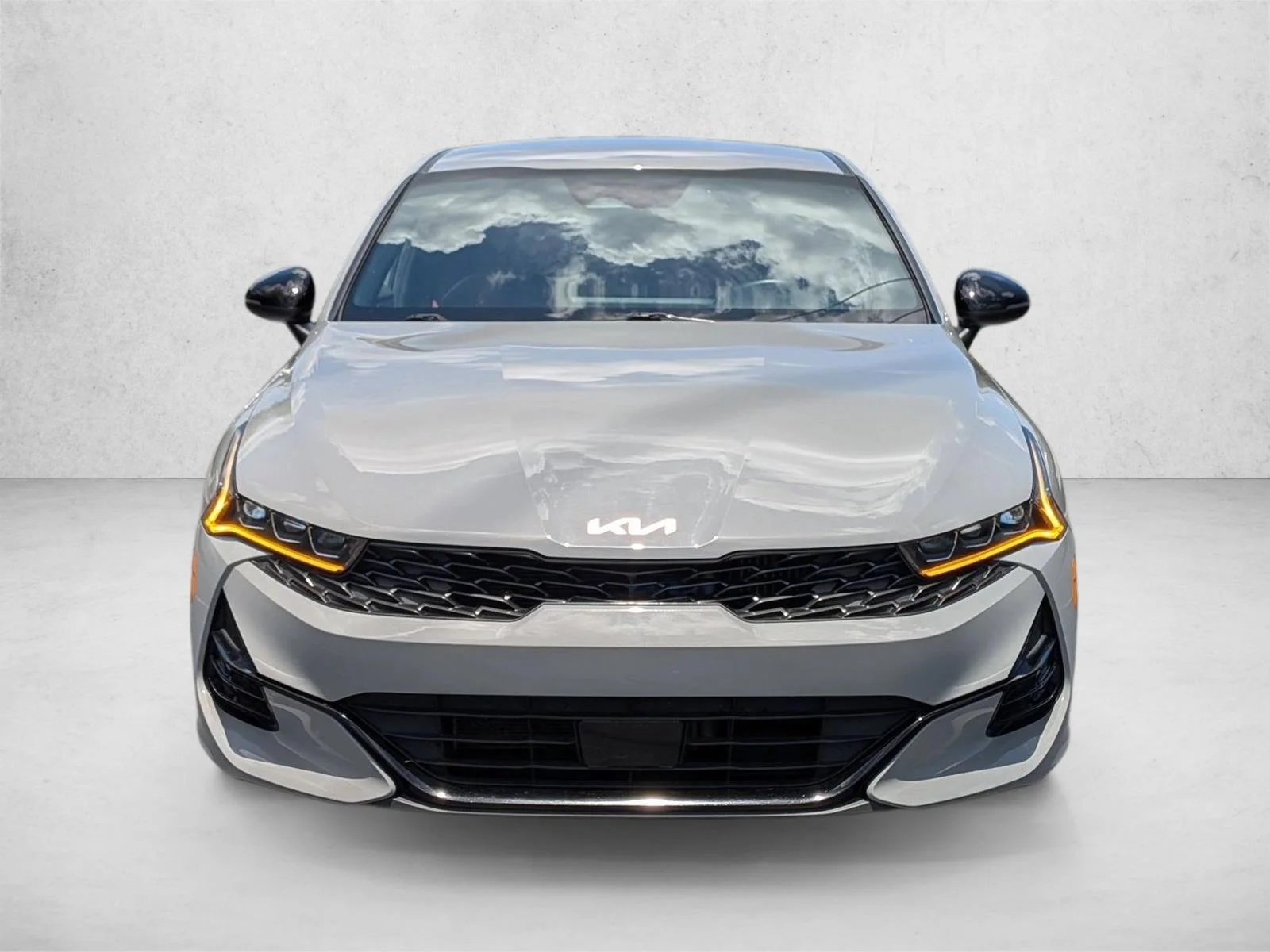Used 2024 Wolf Gray Kia GT-Line image 2