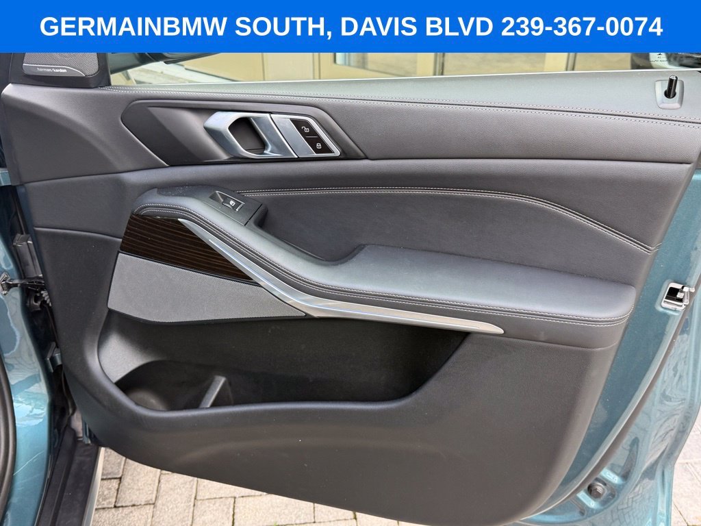 Certified Used 2024 Blue BMW xDrive40i image 21