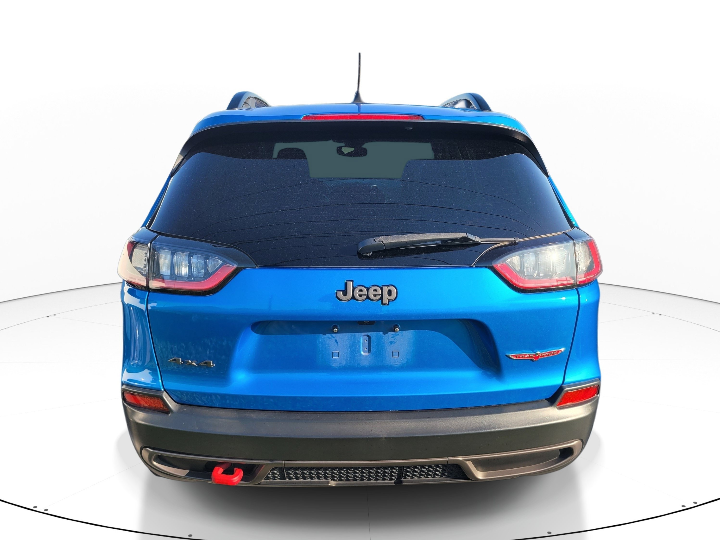 Used 2022 Hydro Blue Pearlcoat Jeep Trailhawk image 5