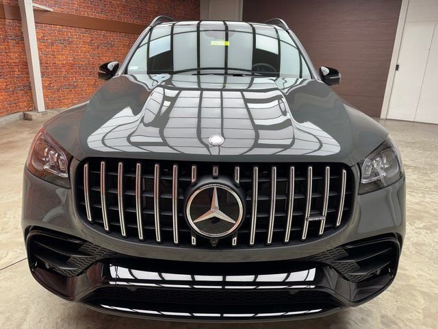 New 2026 MANUFAKTUR Silicon Grey Mercedes-Benz GLS 63 AMG® image 8