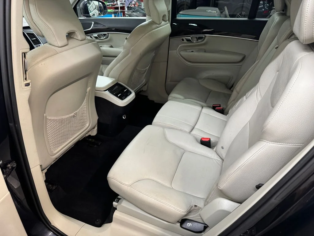 Used 2019 Blue Volvo T5 Momentum image 15