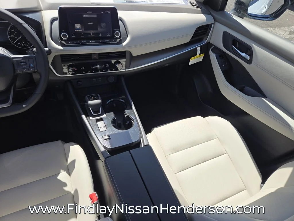 New 2026 Everest White Pearl TriCoat Nissan Dark Armor™ image 15