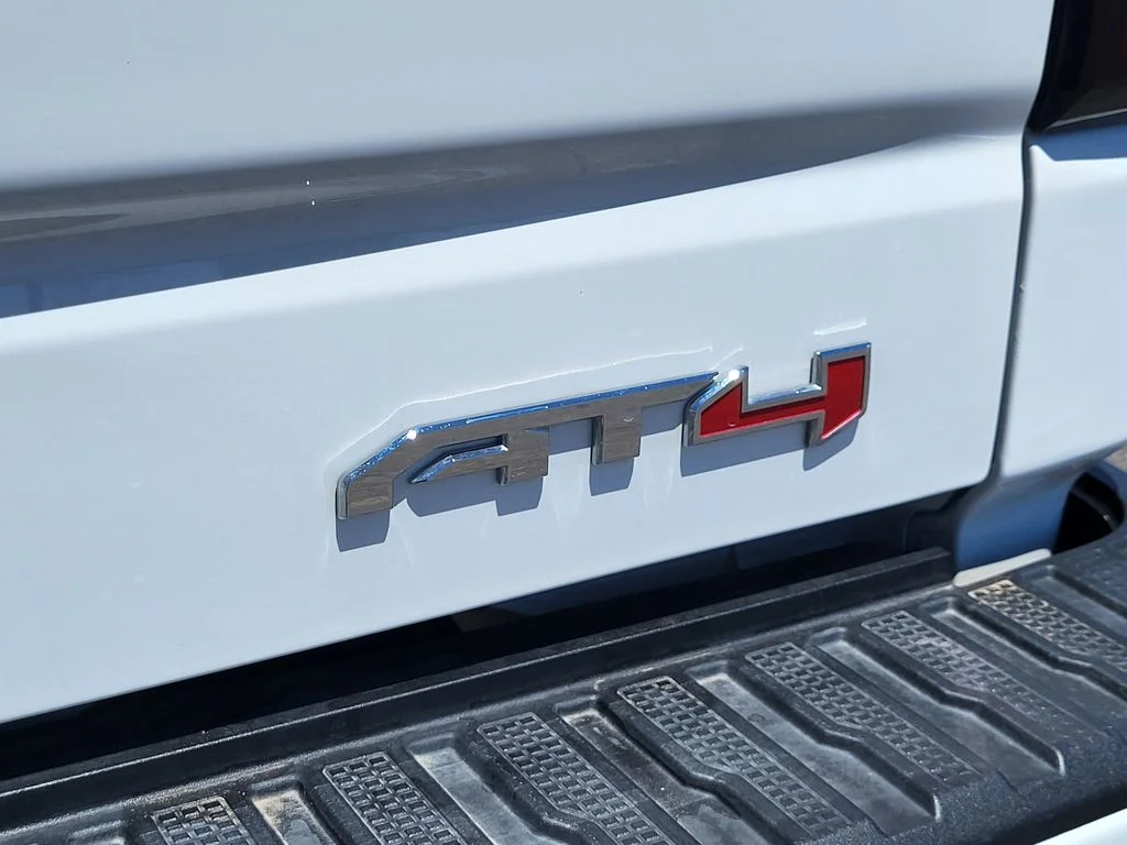 Used 2025 Summit White GMC AT4 image 9