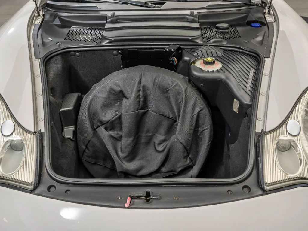 Used 2003 Carrara White Porsche Carrera image 28