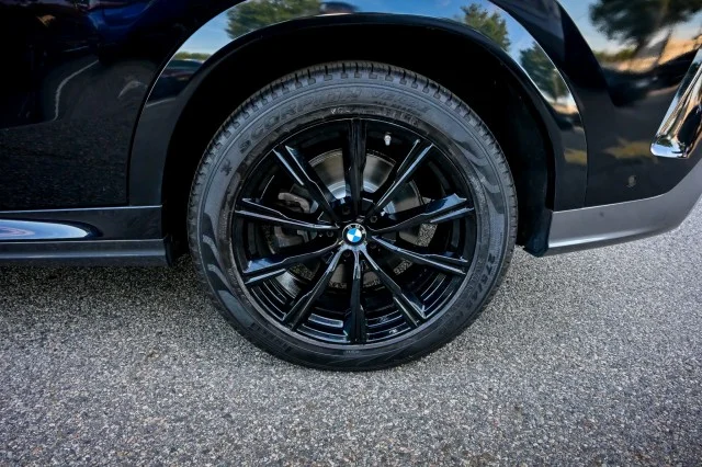Used 2022 Black Sapphire Metallic BMW xDrive40i, M-Sport Pckge, Extra Clean, Loaded!!!! image 42