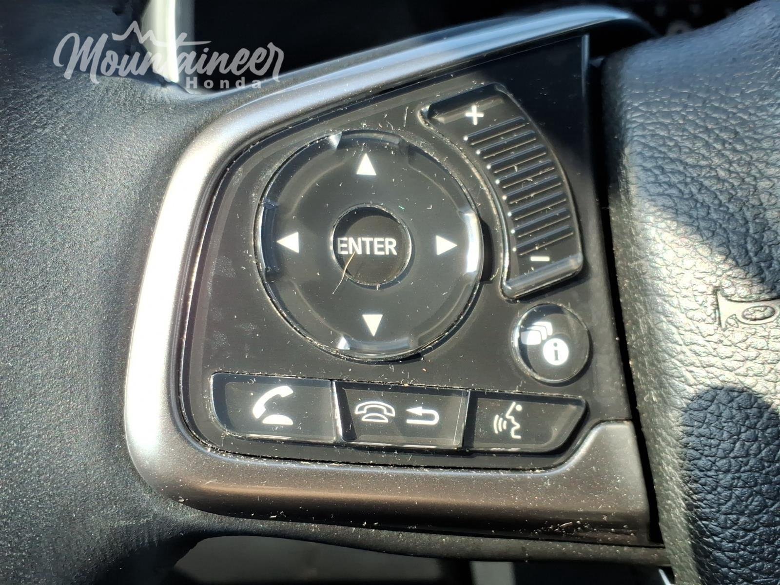 Used 2018 Obsidian Blue Pearl Honda EX-L image 29