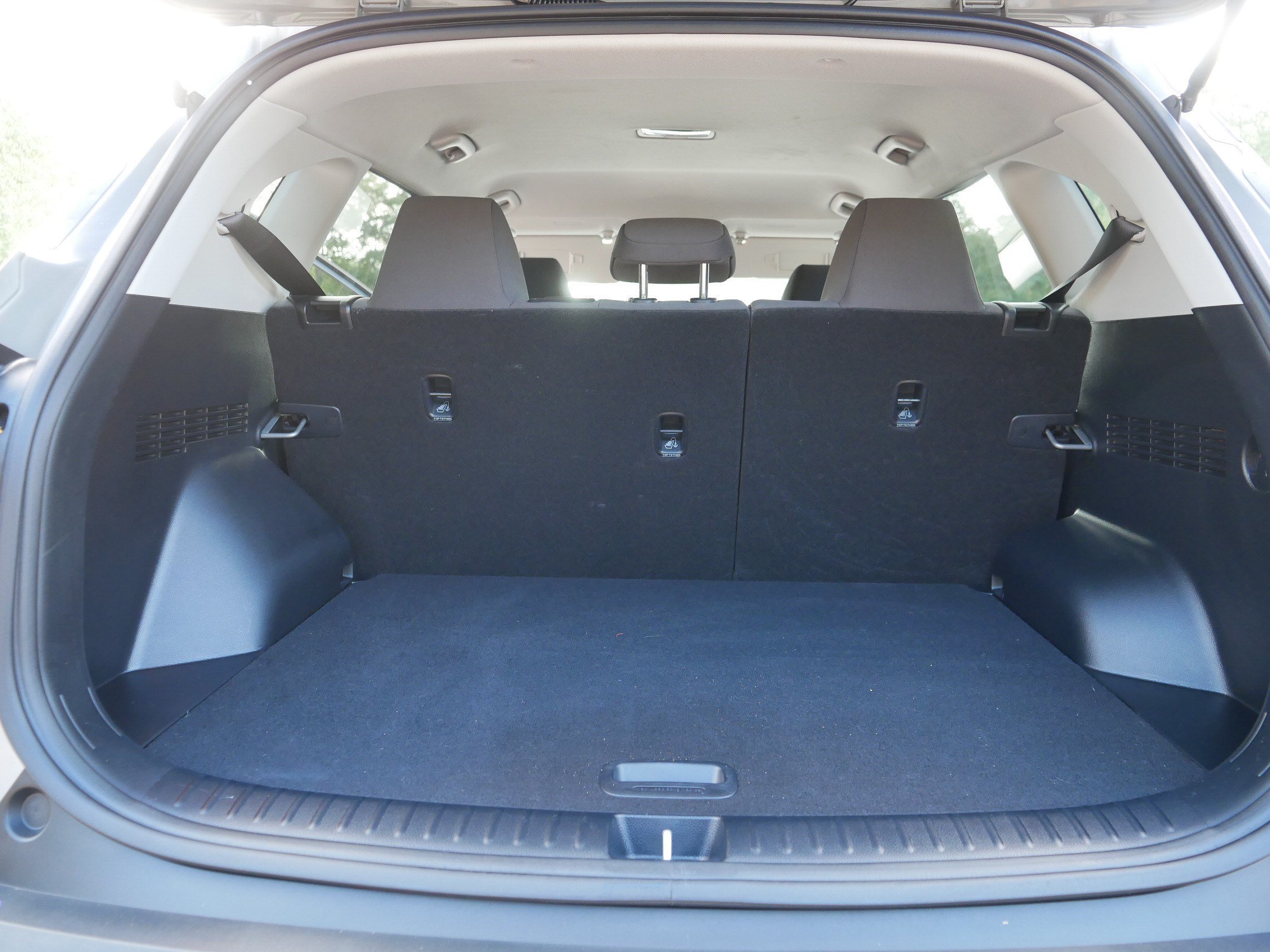 Used 2023 Steel Gray Kia LX image 18