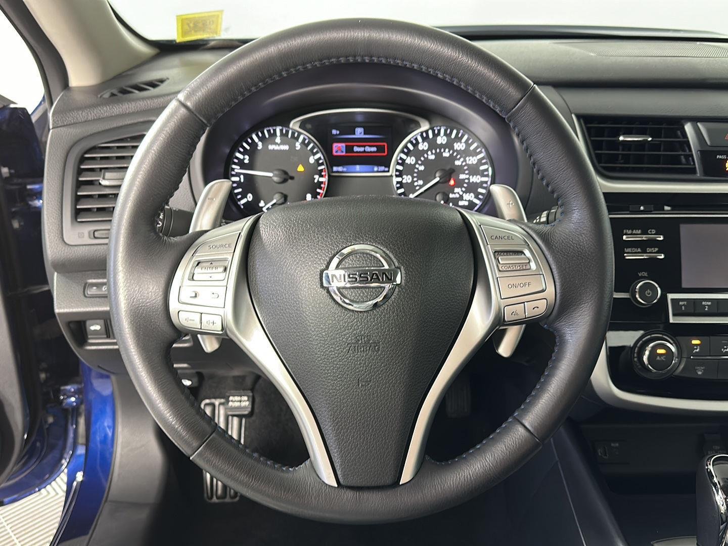 Used 2018 Deep Blue Pearl Nissan 2.5 SR image 17