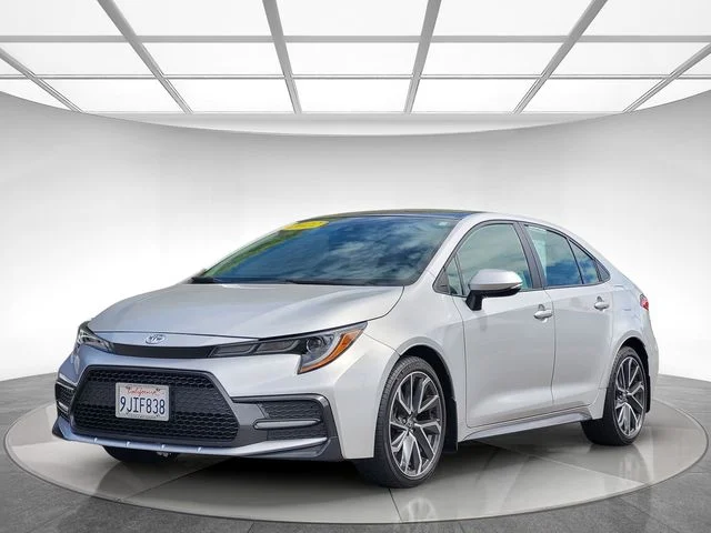 Used 2022 Silver Toyota SE image 8