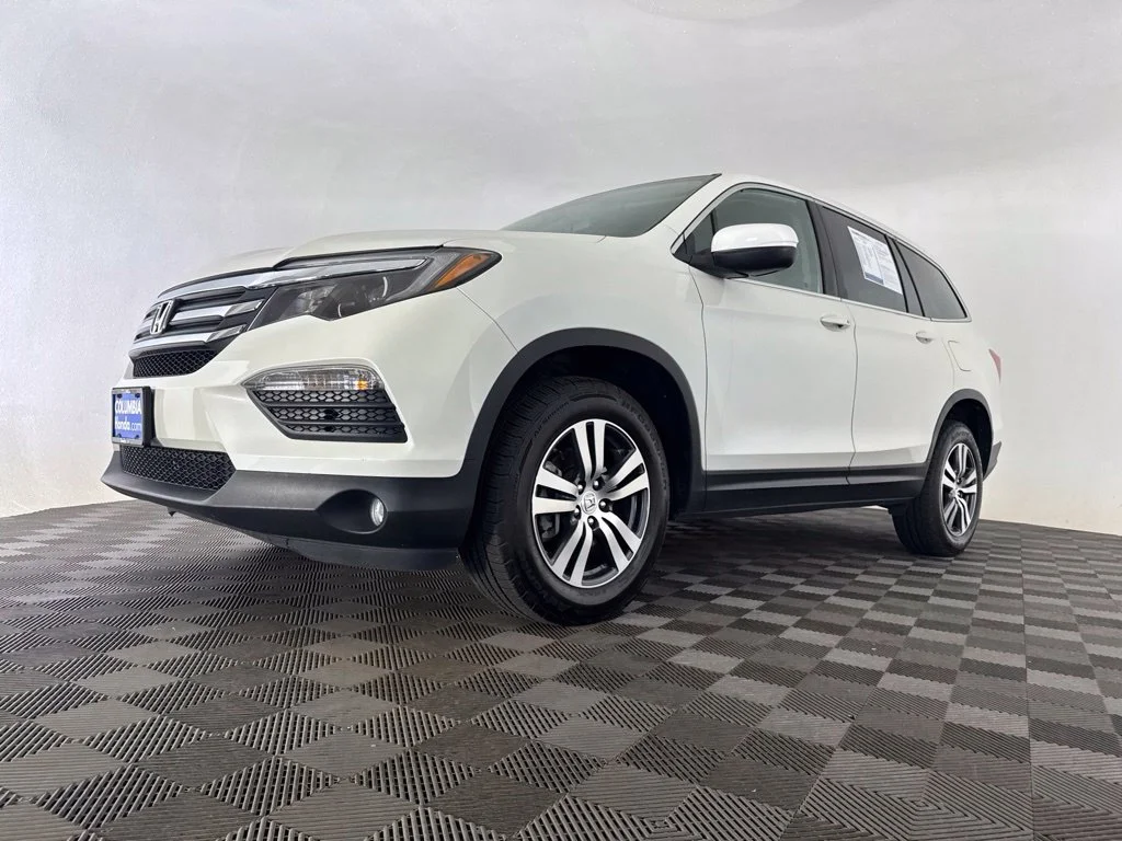 Used 2017 White Honda EX-L image 4