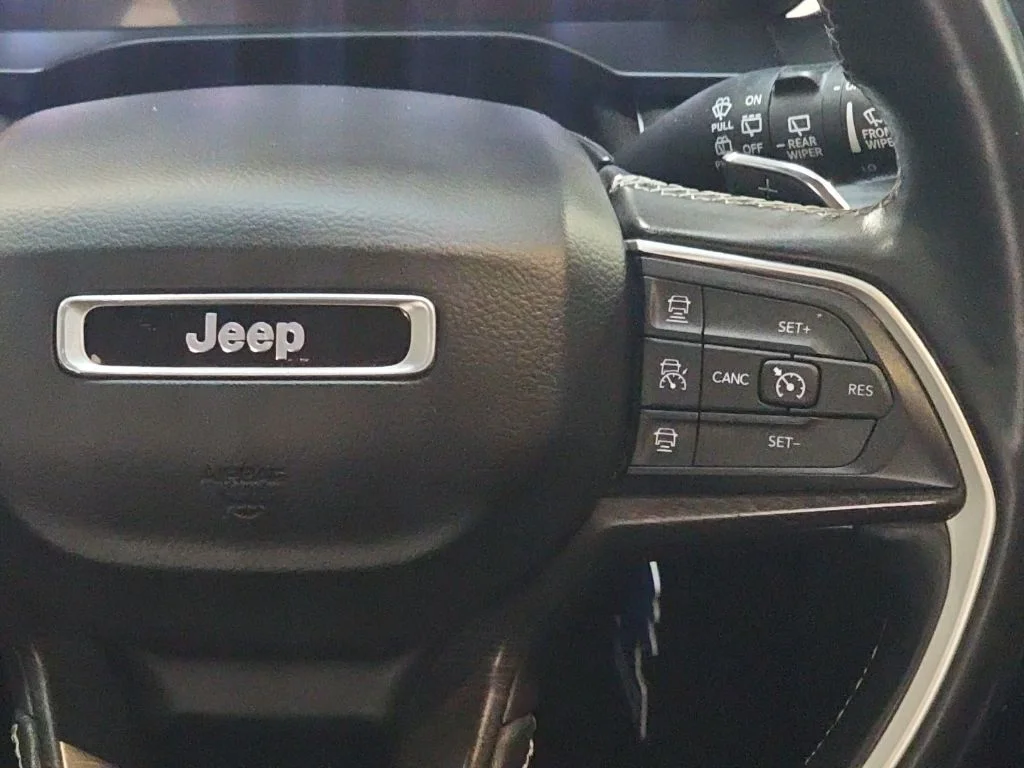 Used 2021 Silver Zynith Jeep Limited image 18