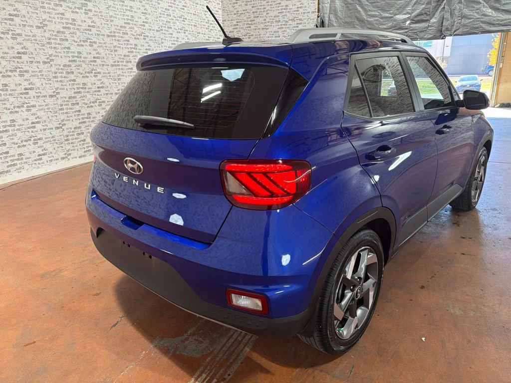 Used 2024 Intense Blue Hyundai Limited image 7