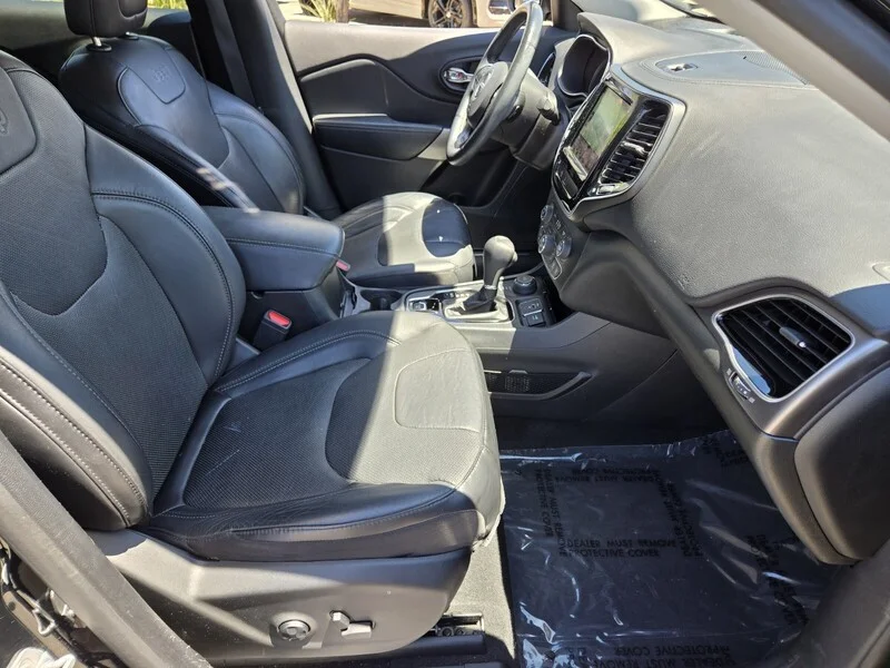 Used 2019 Black Jeep Limited image 15