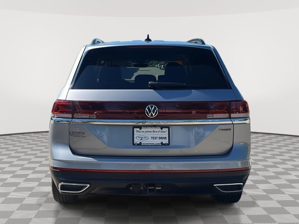 Used 2025 Platinum Gray Metallic Volkswagen 2.0T SE w/Technology image 6