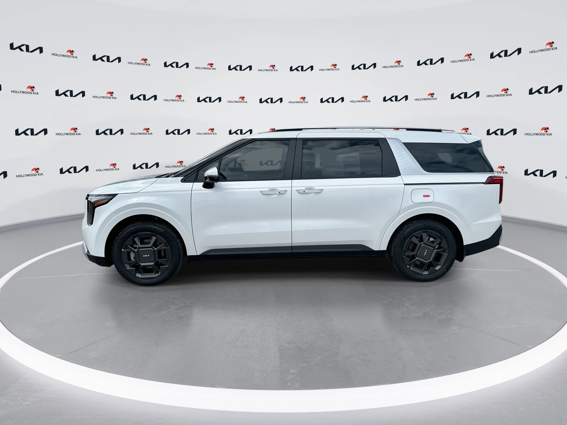 New 2026 Snow White Pearl Kia EX image 5