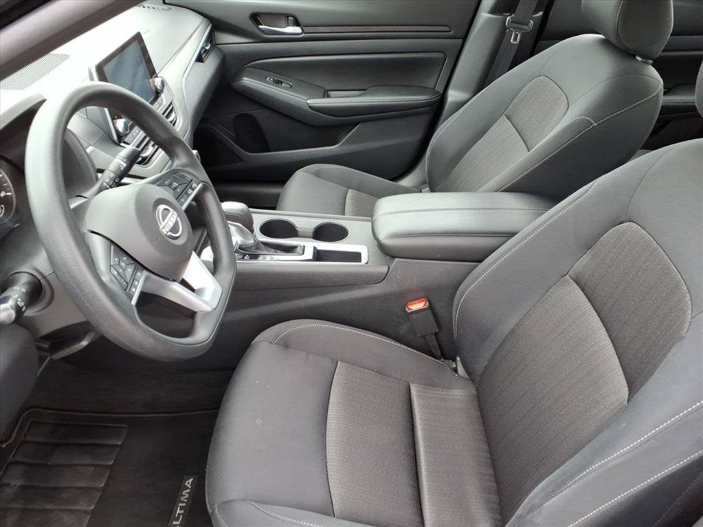 Used 2025 Black Nissan 2.5 SV image 12