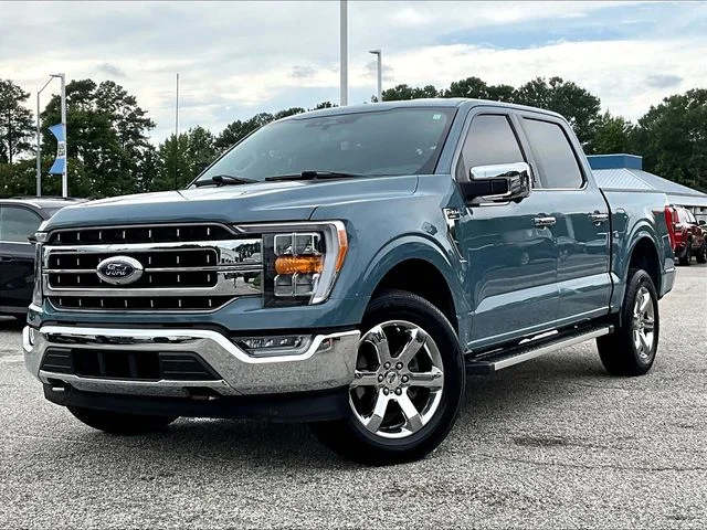 Used 2023 Blue Ford Lariat image 3