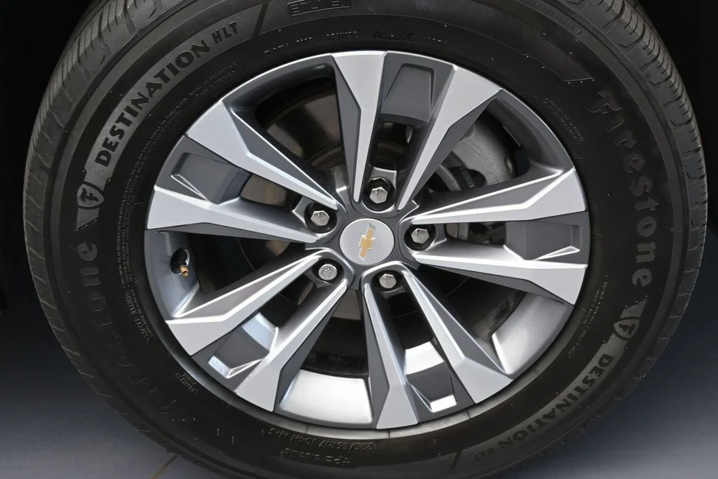 Used 2026 Sterling Gray Metallic Chevrolet LT image 34