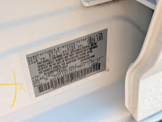 Used 2024 White Nissan SV image 26