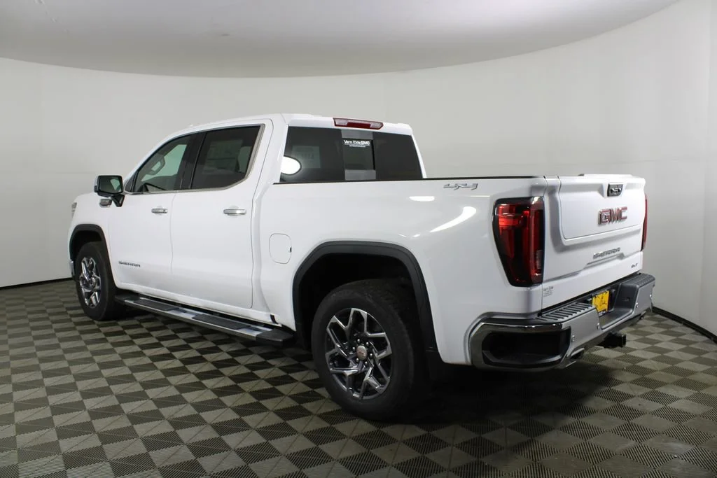 New 2026 Summit White GMC SLT image 4