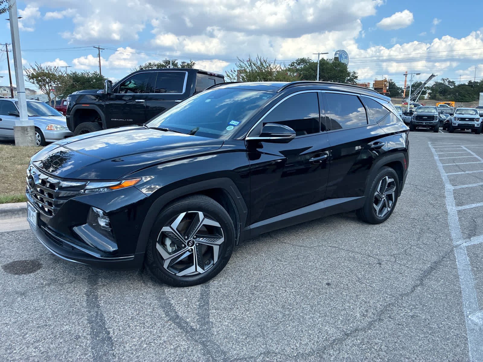 Used 2024 Black Pearl Hyundai Limited image 2