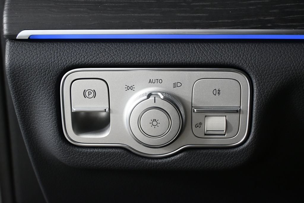 New 2026 MANUFAKTUR Alpine Grey Mercedes-Benz GLE 450 image 9