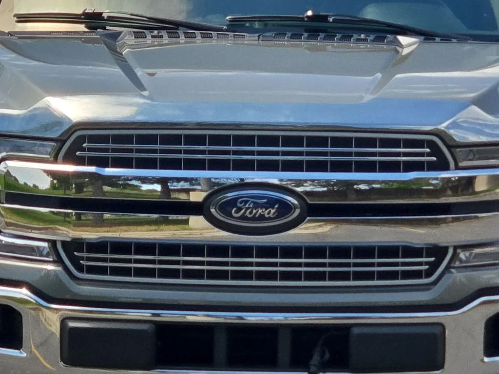 Used 2019 Green Ford Lariat image 18