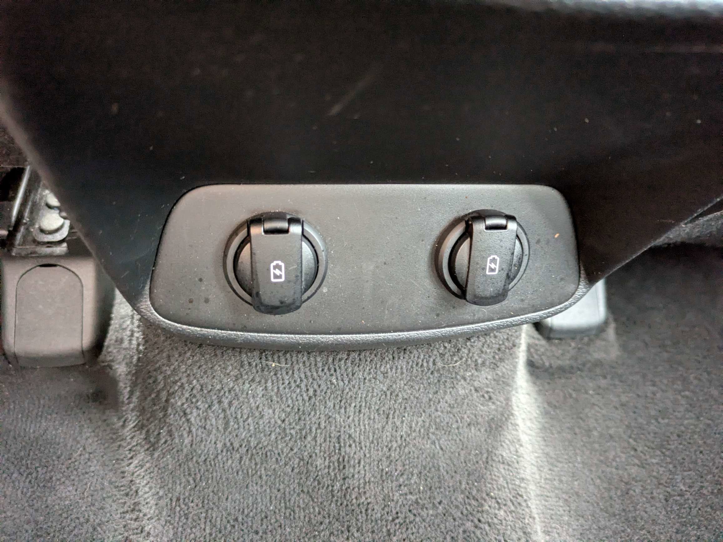 Used 2020 Machine Gray Hyundai SEL image 17