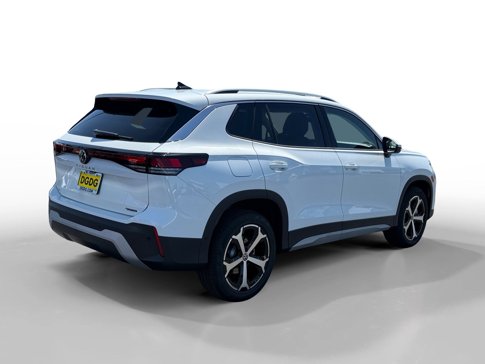 New 2026 Pure White Volkswagen SE image 5