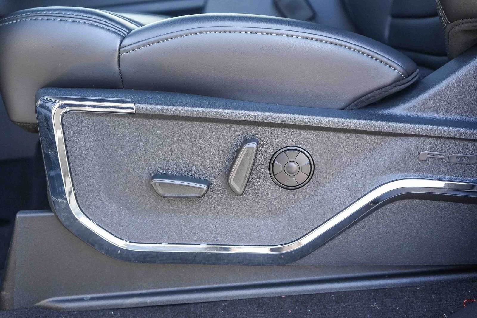 New 2026 Avalanche Ford F-250® Platinum® image 23