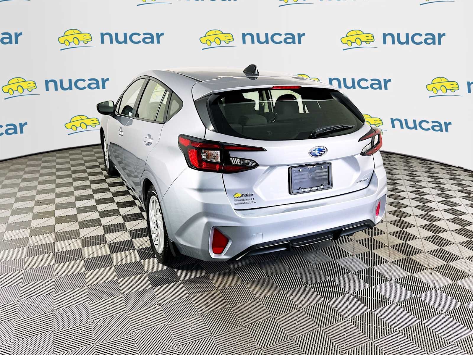 Used 2024 Ice Silver Metallic Subaru  image 5