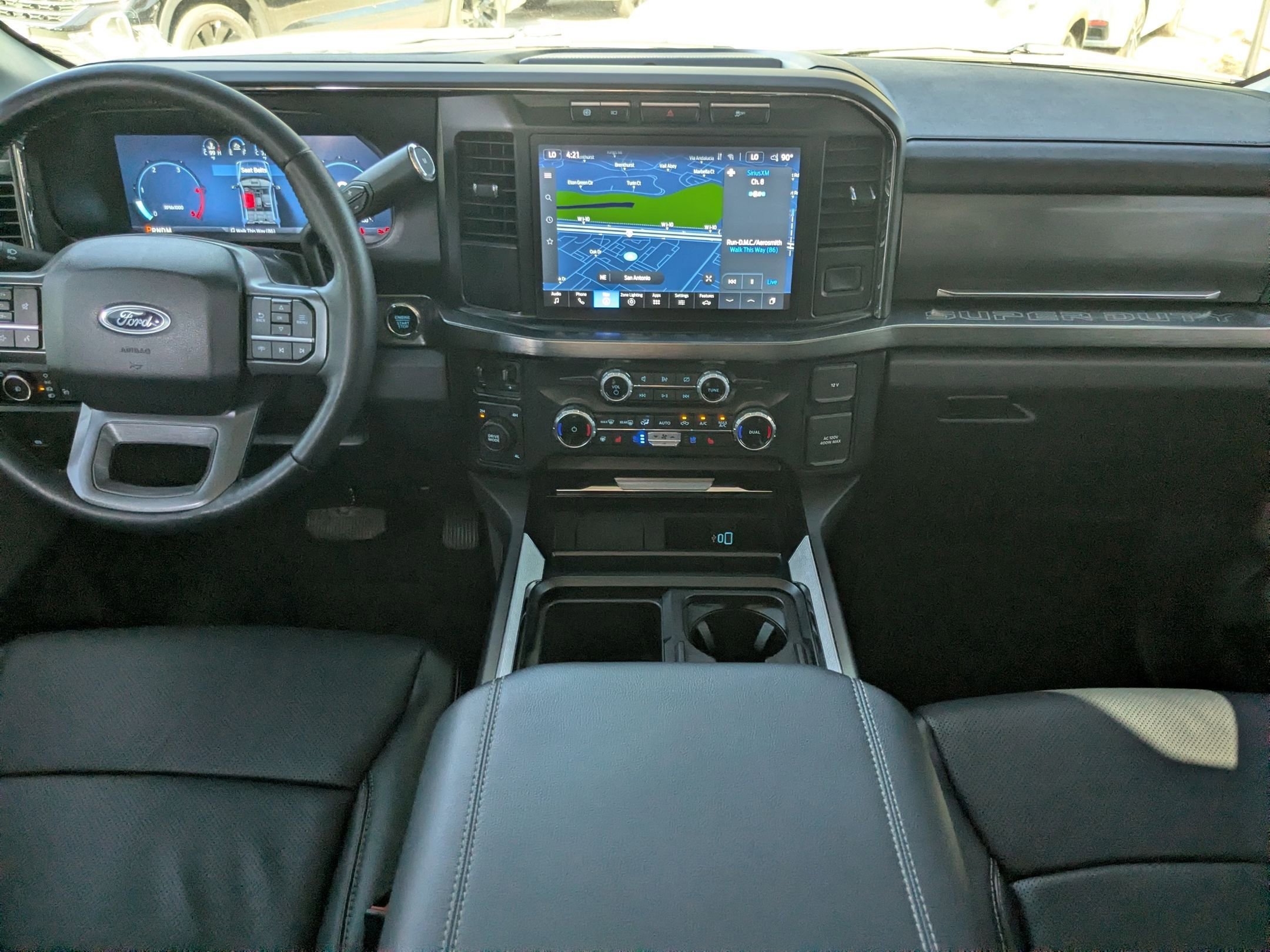 Used 2024 Oxford White Ford LARIAT image 23