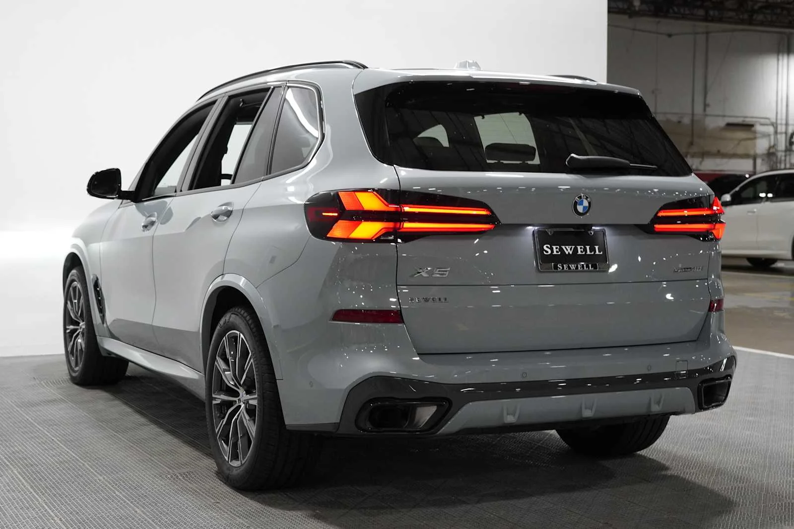 Used 2026 Brooklyn Grey Metallic BMW sDrive40i image 6