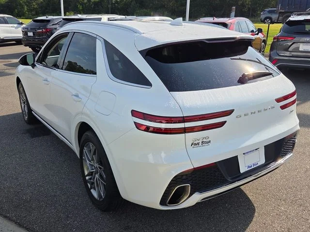 Used 2025 White Genesis 2.5T image 10