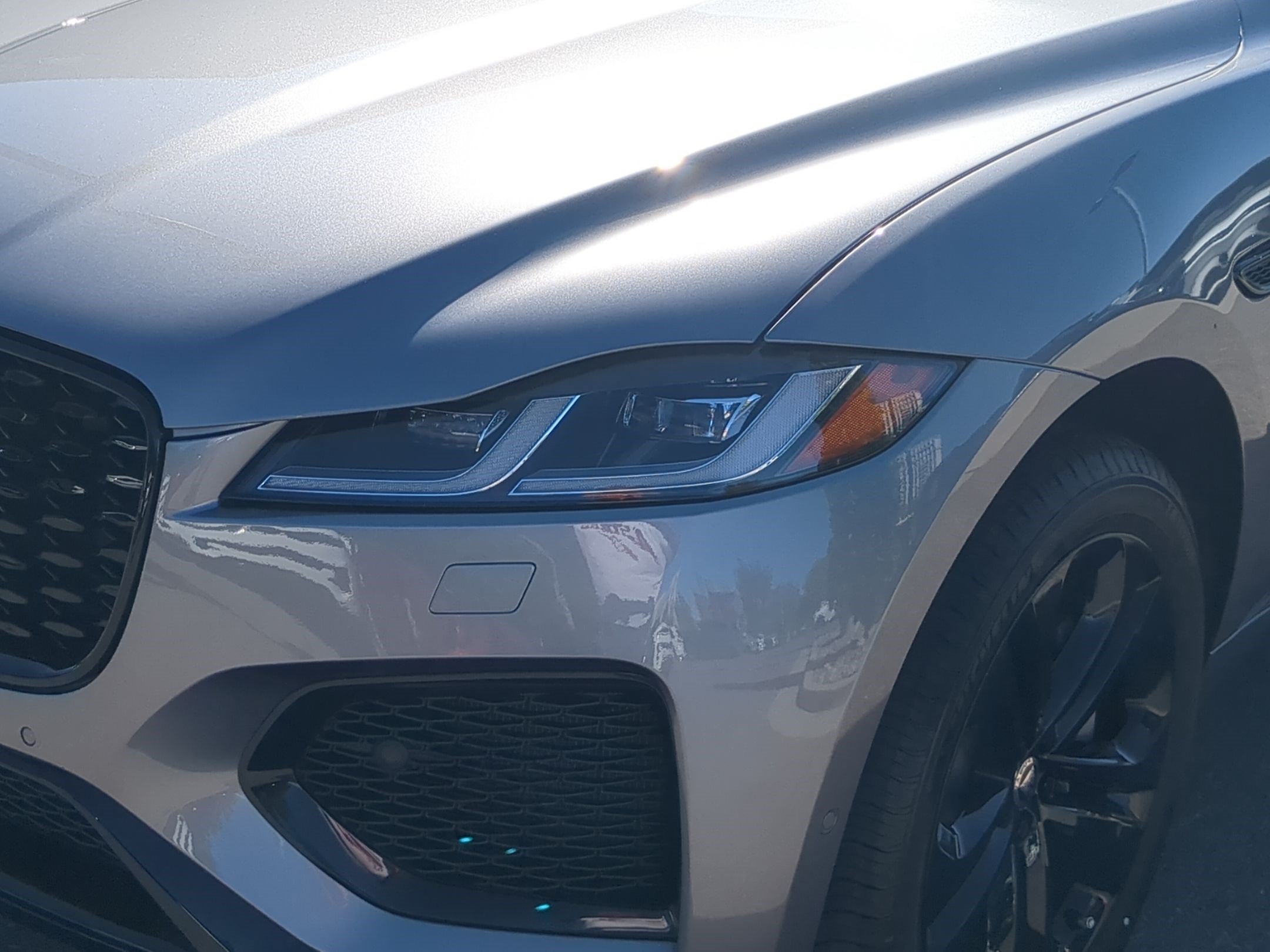 2026 Jaguar F-Pace R-Dynamic S - Photo 9