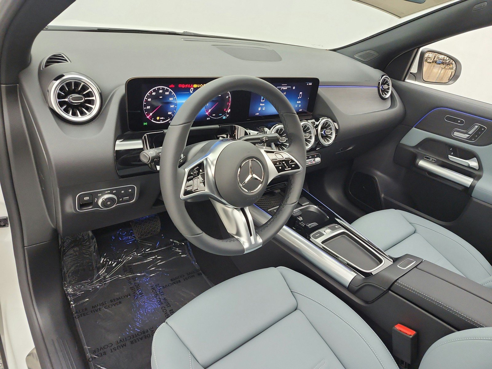 New 2026 Polar White Mercedes-Benz GLA 250 SUV image 24