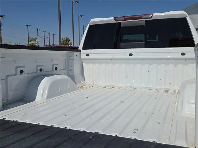Used 2024 Summit White Chevrolet RST 4x4 Crew Cab 5.75 ft. box 147.4 in. WB image 8