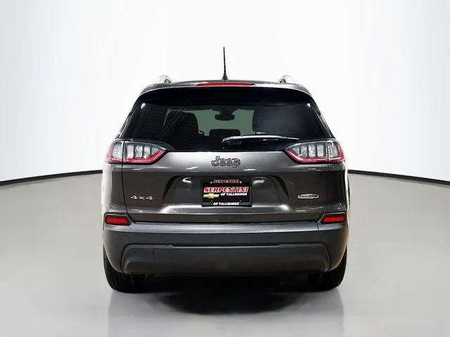 Used 2021  Jeep Latitude Plus image 7