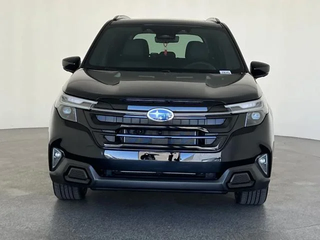 New 2026 CRYSTAL BLACK SILICA Subaru Touring Hybrid image 10