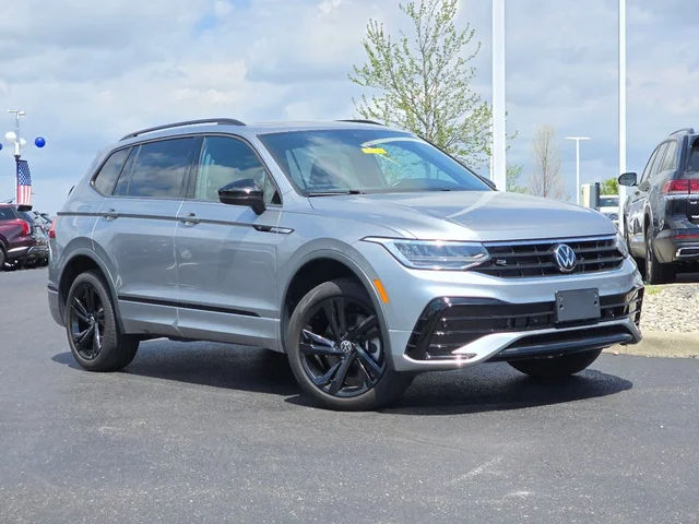 2024 Volkswagen Tiguan 2.0T SE R-Line Black