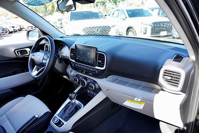 Used 2026 Black Hyundai SEL image 9