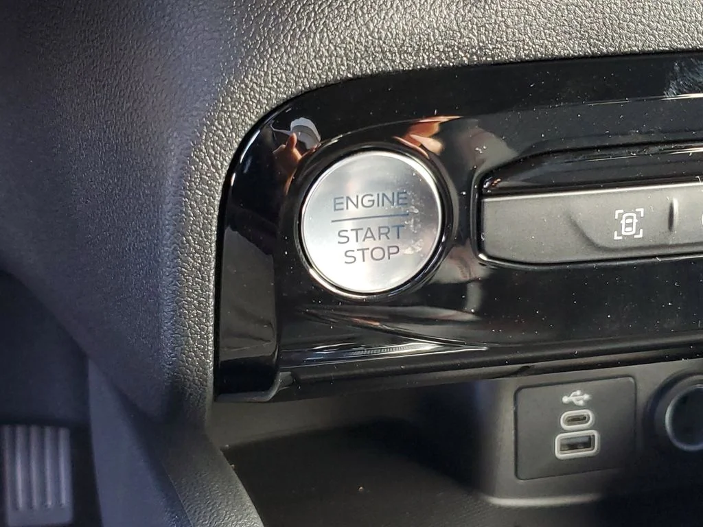 2026 Ford Escape ST-Line - Photo 12