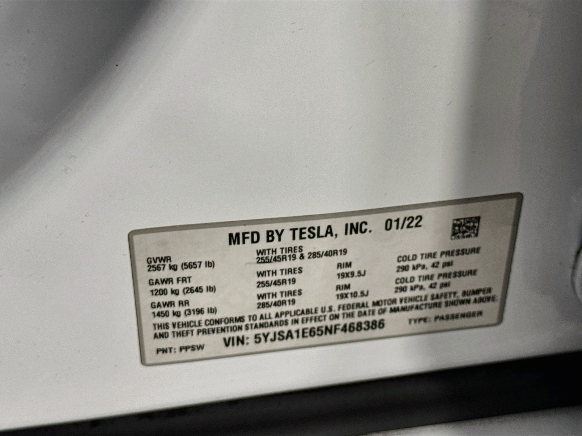 Used 2022  Tesla Plaid image 34