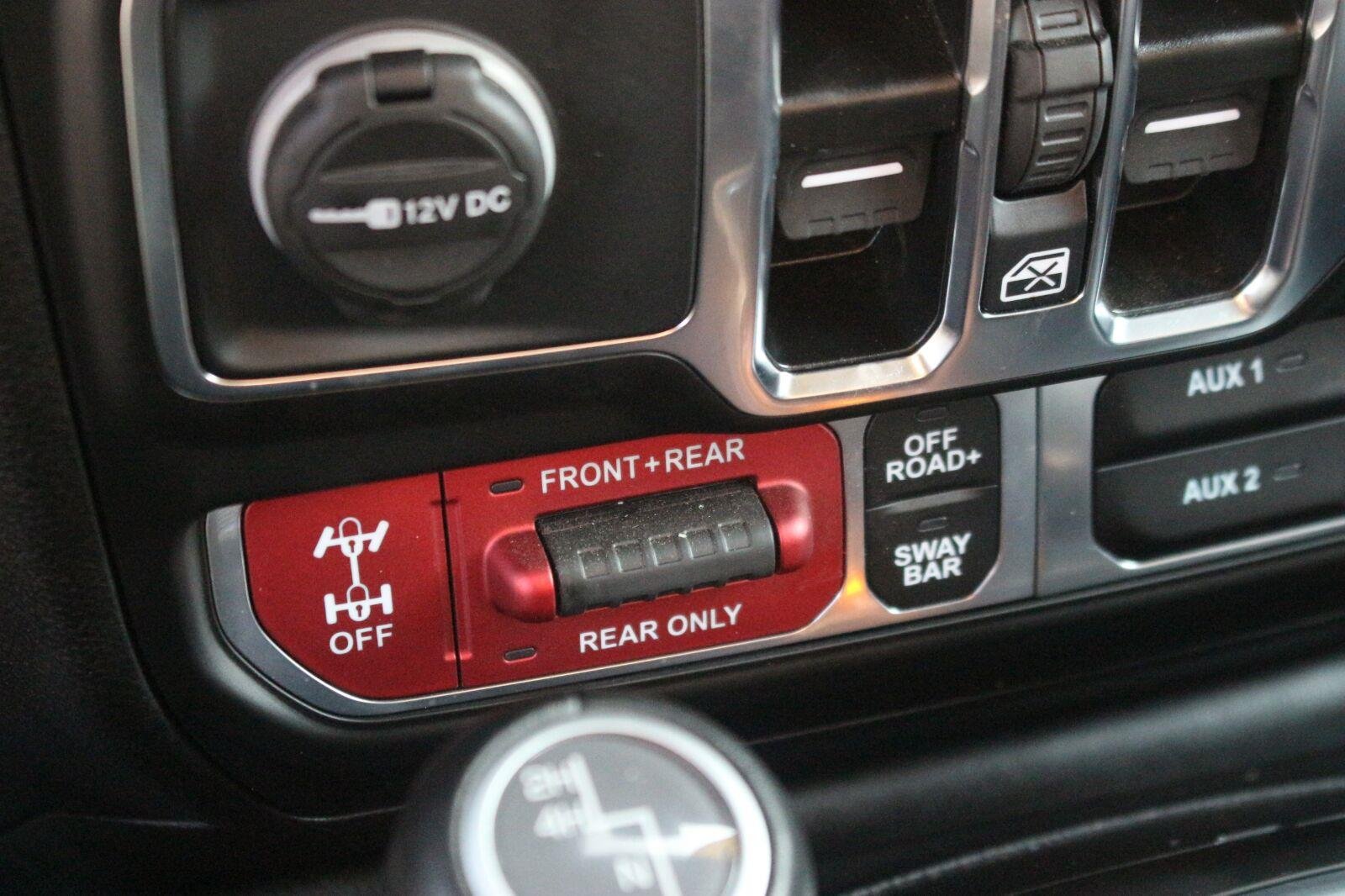 Used 2025 Green Jeep Rubicon image 28