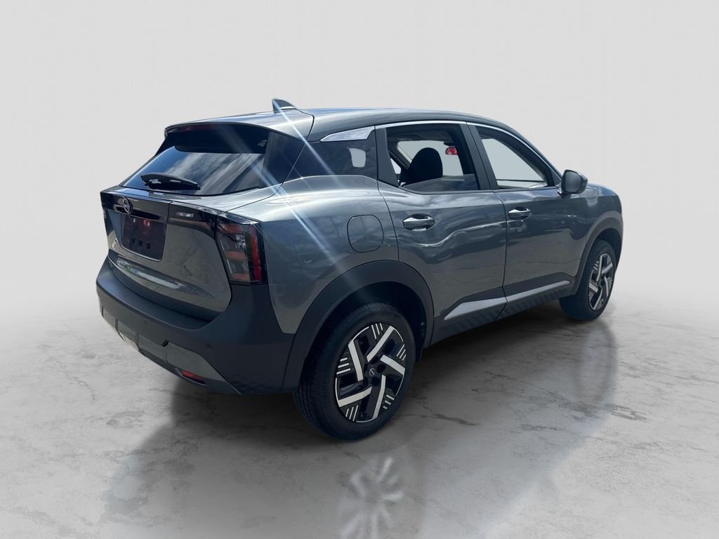 Used 2025 Gray Nissan SV image 7