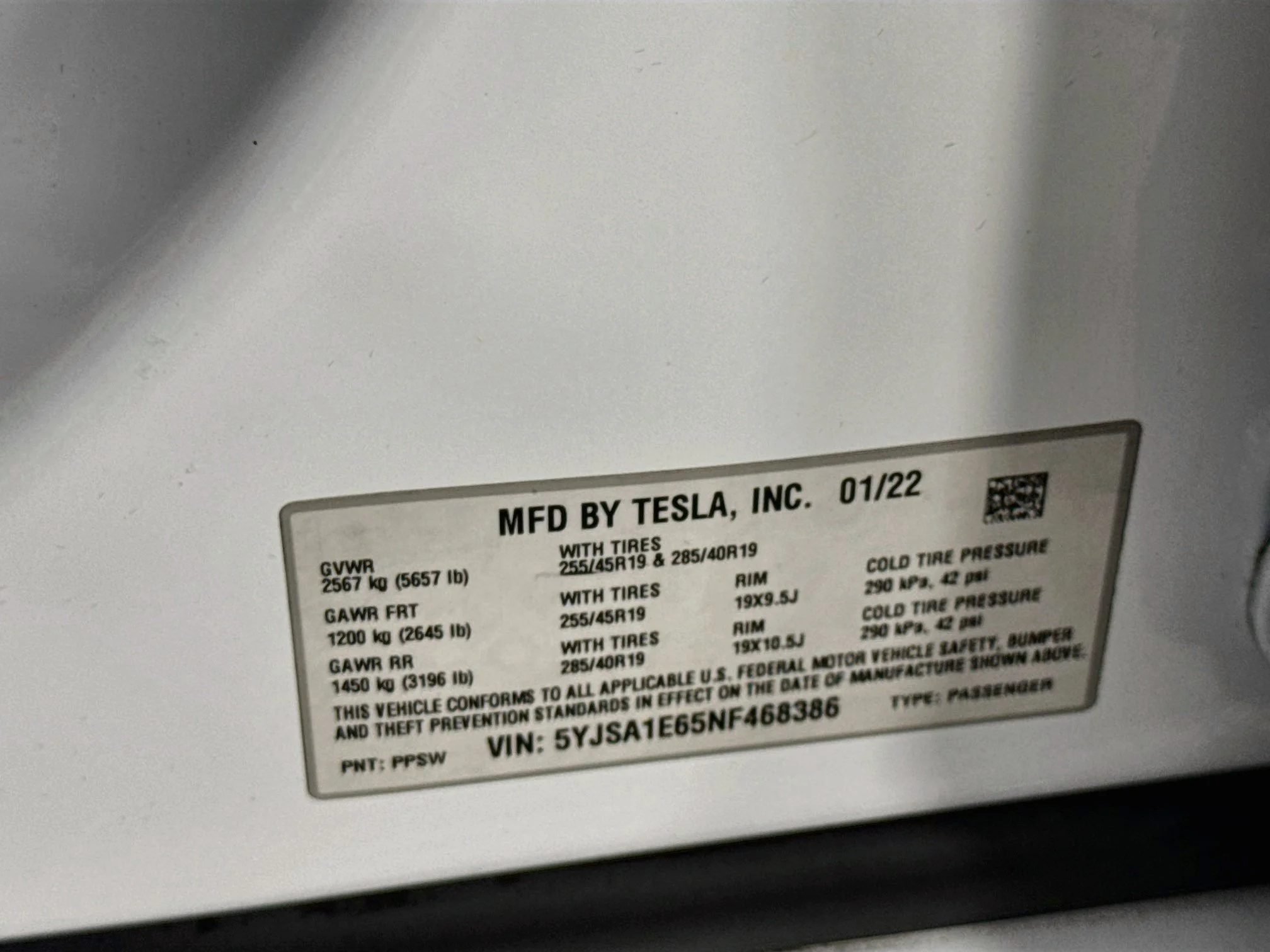 Used 2022  Tesla Plaid image 34