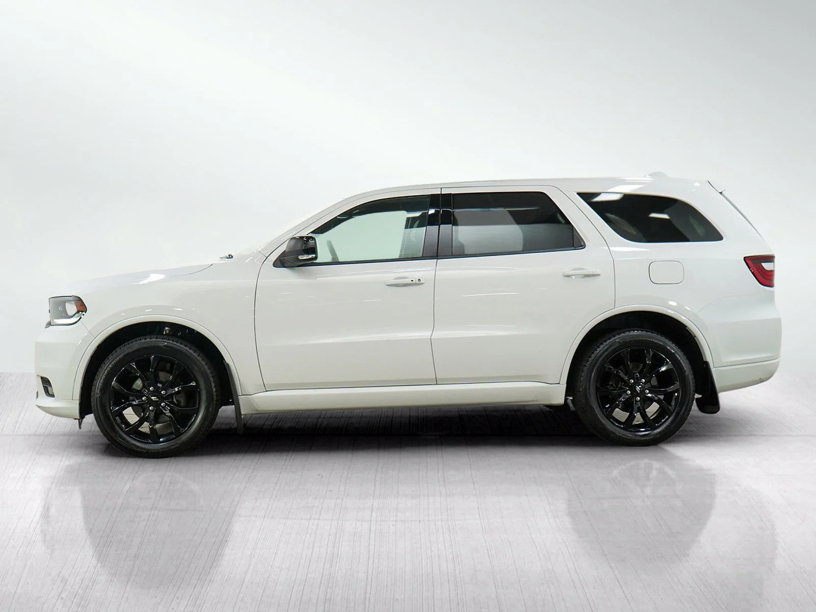 Used 2020 Dodge Durango GT Plus with VIN 1C4RDJDG4LC124588 for sale in Burnsville, Minnesota