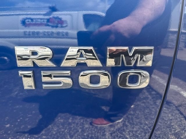 Used 2016 Blue Streak Pearlcoat Ram Express image 5